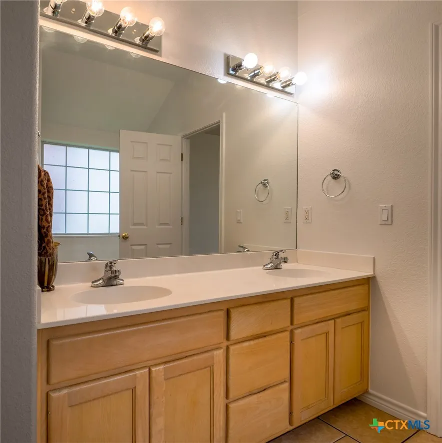 408 Spyglass Street Marble Falls, TX 78654
