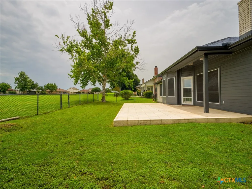 408 Spyglass Street Marble Falls, TX 78654