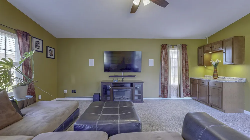 915 Deer Run Union Charter Township, MI 48858