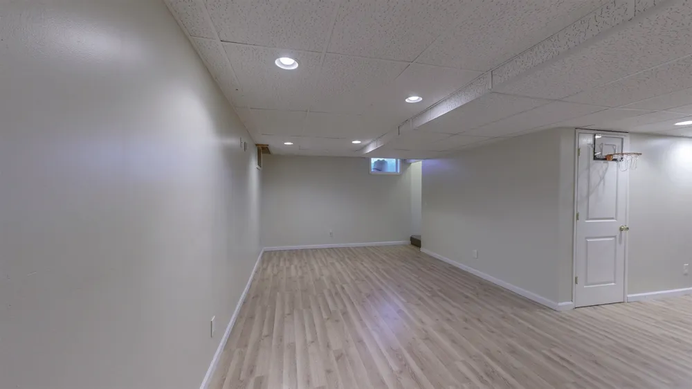 915 Deer Run Union Charter Township, MI 48858