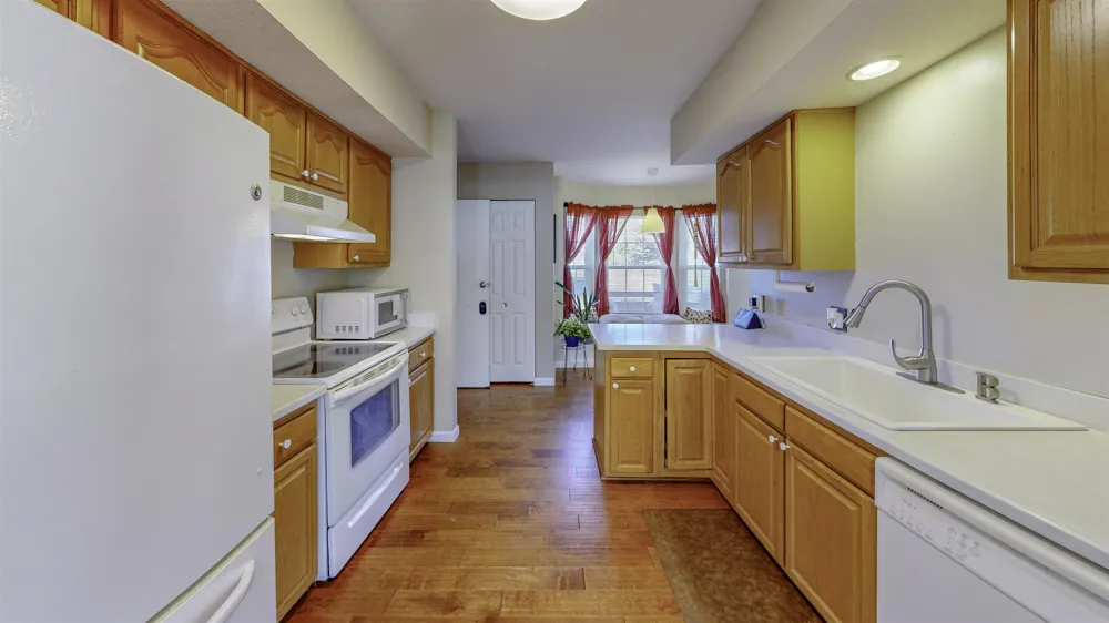 915 Deer Run Union Charter Township, MI 48858