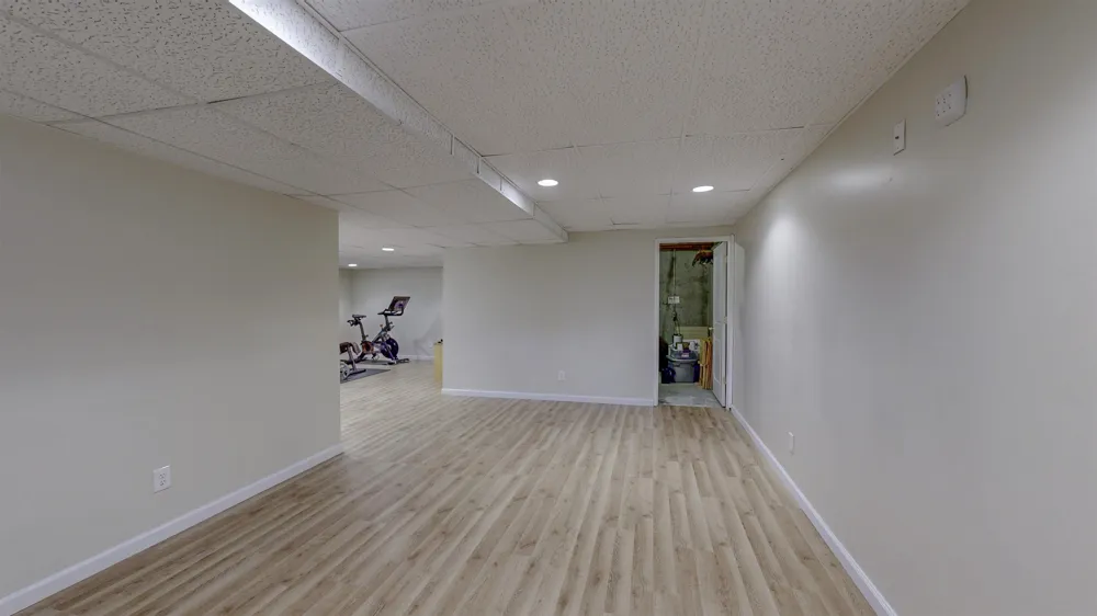 915 Deer Run Union Charter Township, MI 48858