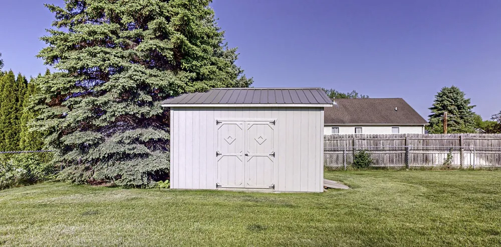 915 Deer Run Union Charter Township, MI 48858
