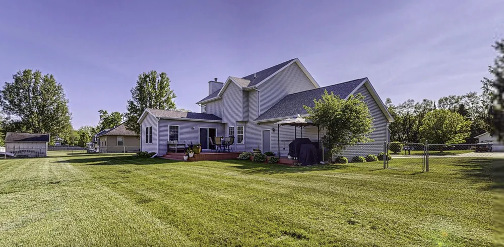 915 Deer Run Union Charter Township, MI 48858
