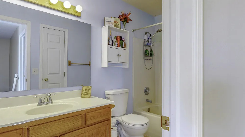 915 Deer Run Union Charter Township, MI 48858