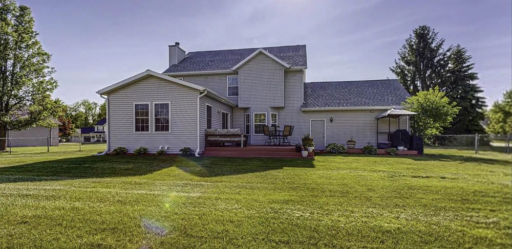 915 Deer Run Union Charter Township, MI 48858