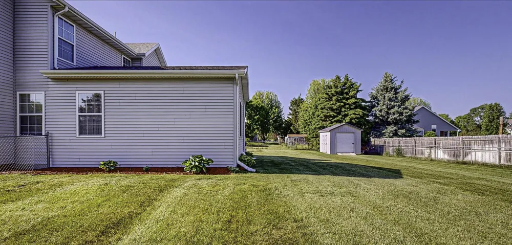 915 Deer Run Union Charter Township, MI 48858