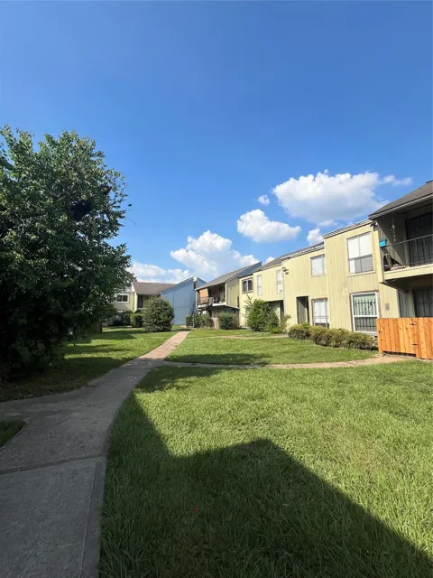 5625 Antoine Drive #1212