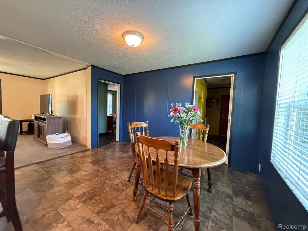 1101 Forest Lane Columbus Township, MI 48063