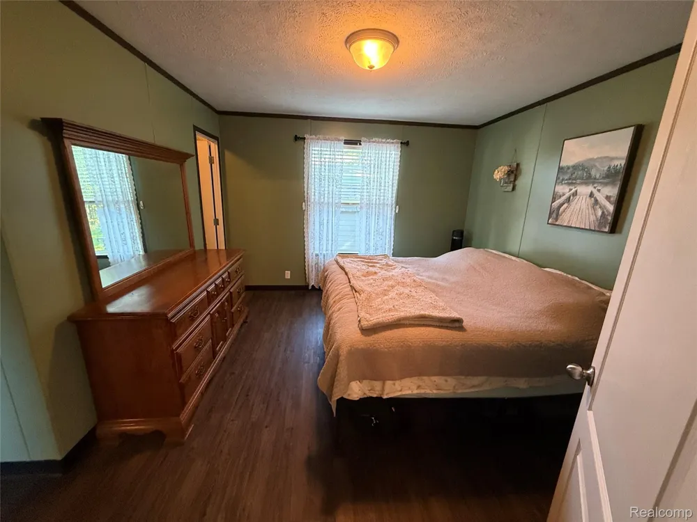 1101 Forest Lane Columbus Township, MI 48063