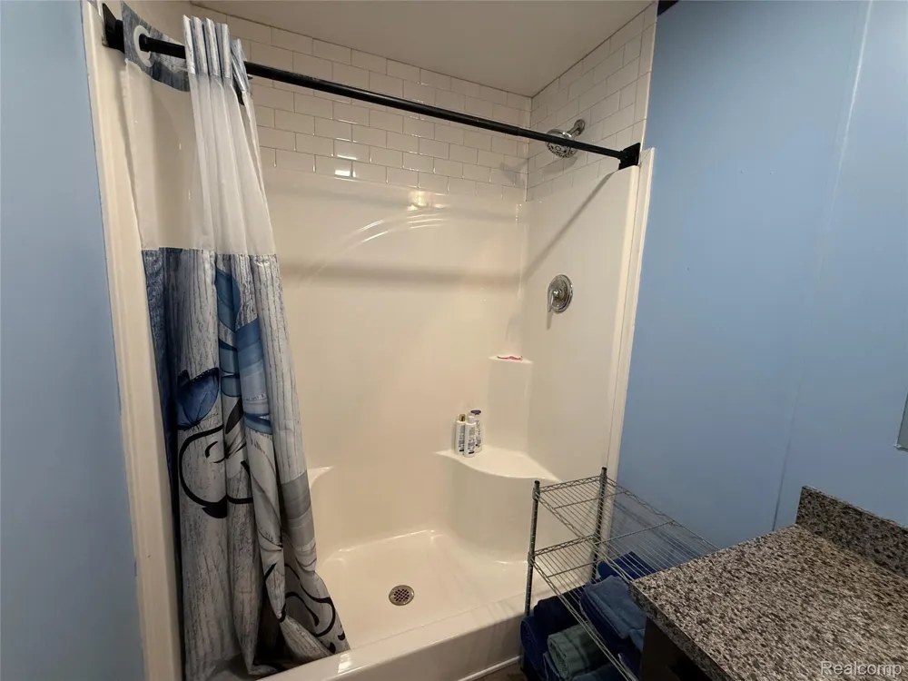 1101 Forest Lane Columbus Township, MI 48063