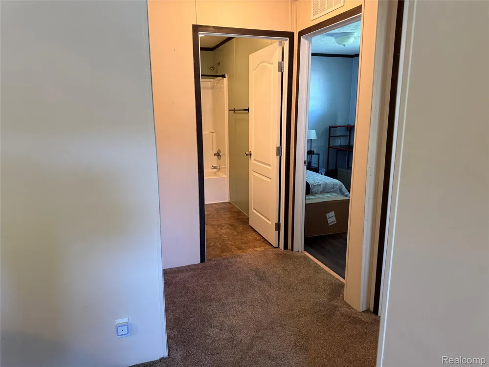 1101 Forest Lane Columbus Township, MI 48063