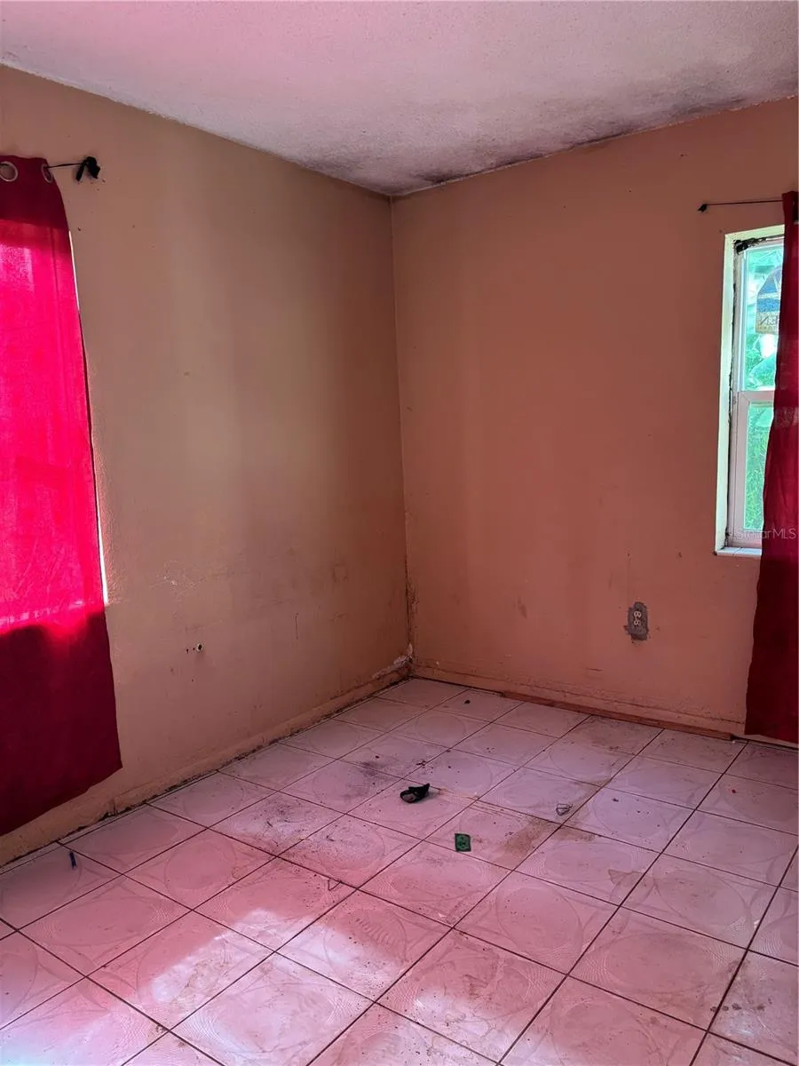 1014 37TH STREET Orlando, FL 32805
