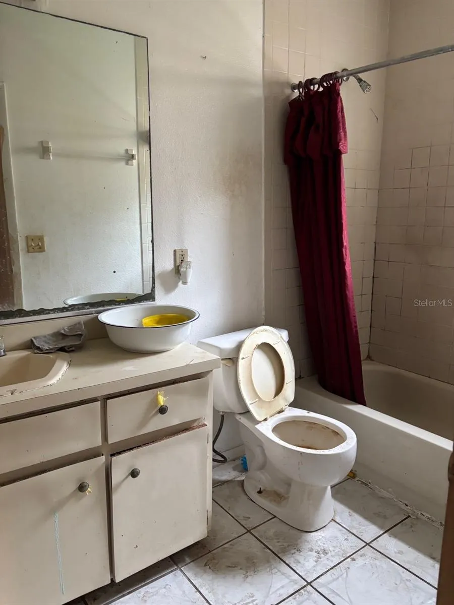 1014 37TH STREET Orlando, FL 32805
