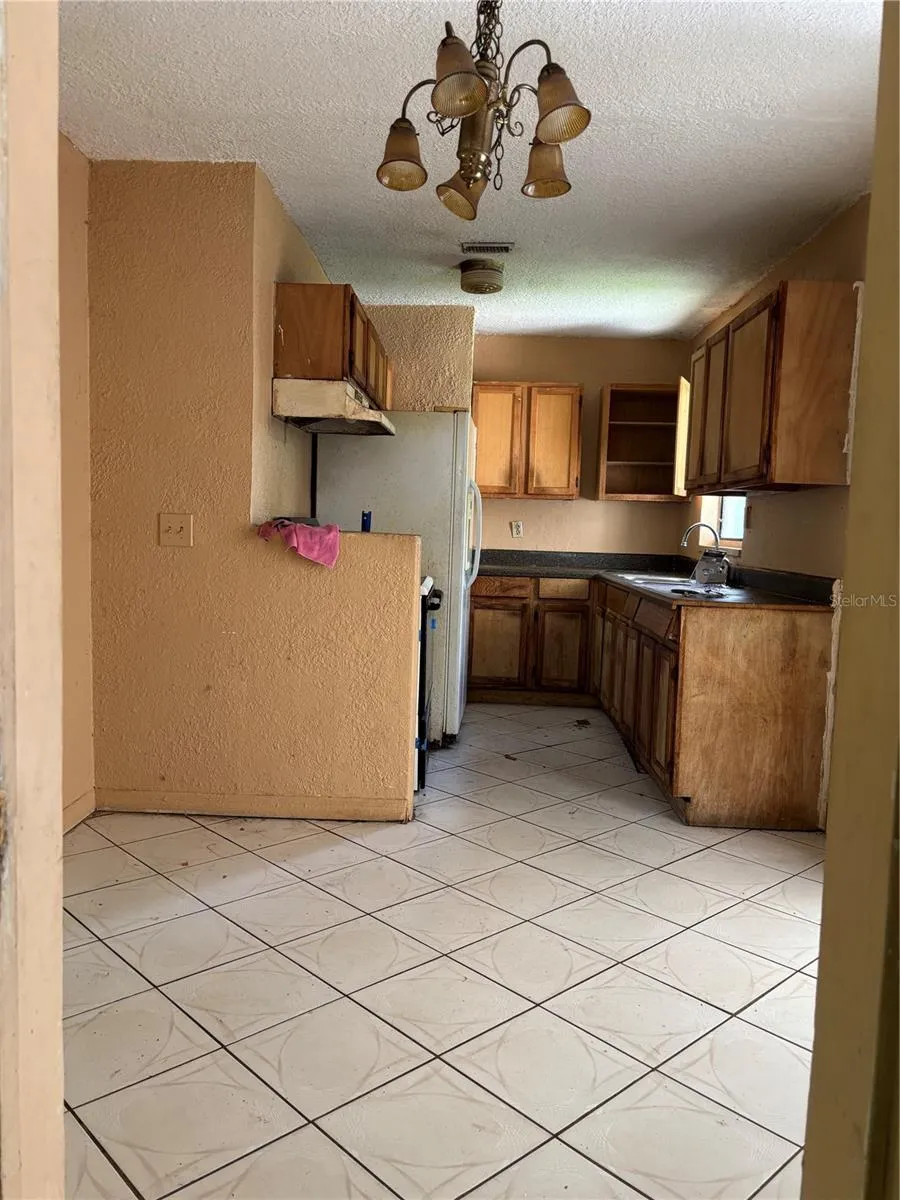 1014 37TH STREET Orlando, FL 32805