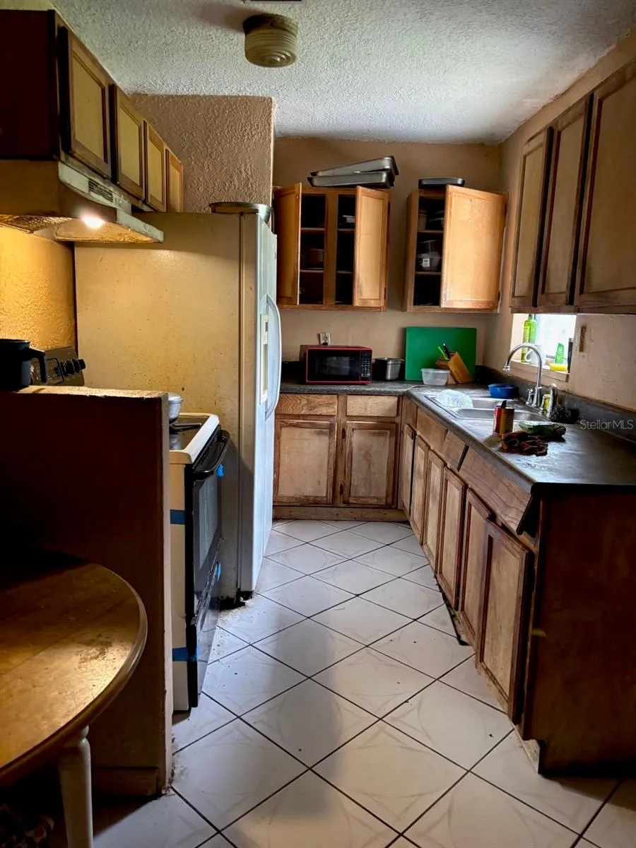 1014 37TH STREET Orlando, FL 32805