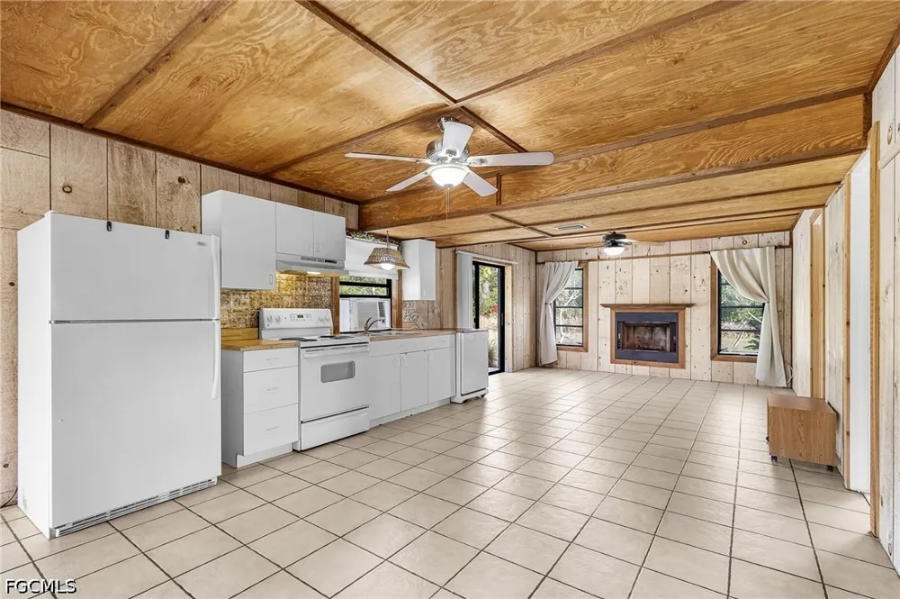 Whispering Pines Drive St James City, FL 33956