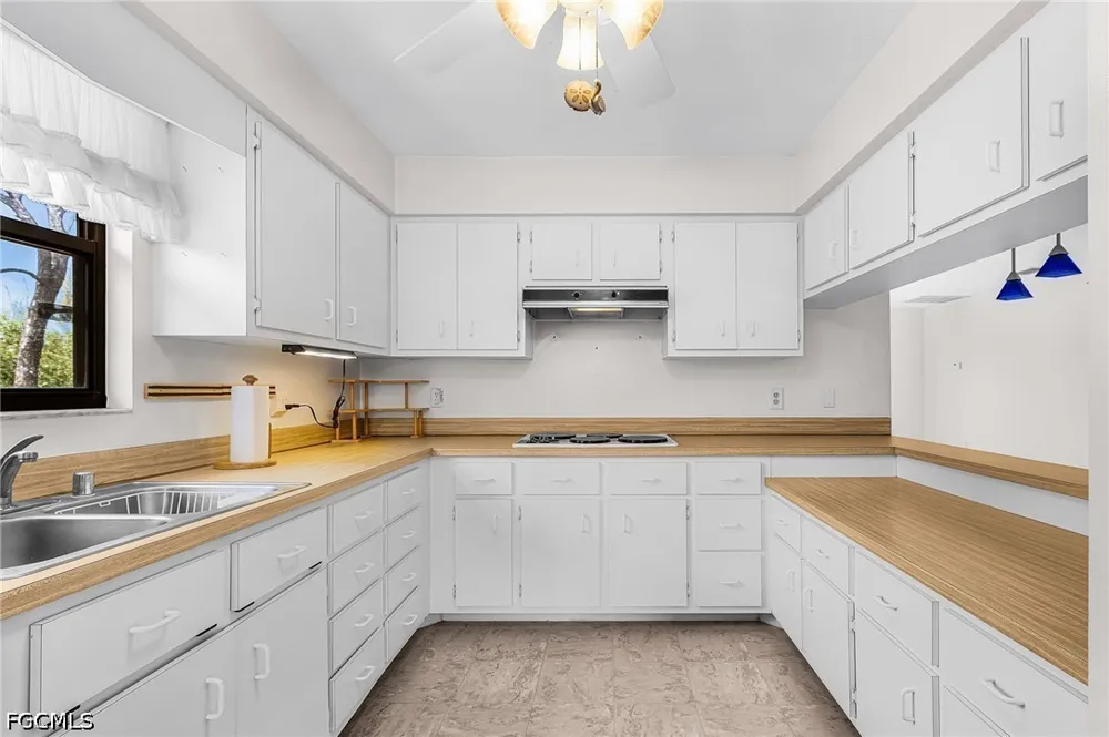 Whispering Pines Drive St James City, FL 33956