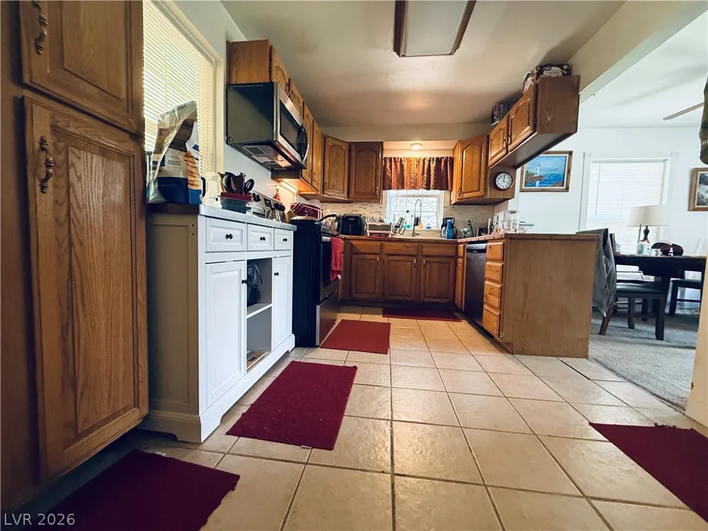 925 Pine Street Ely, NV 89301