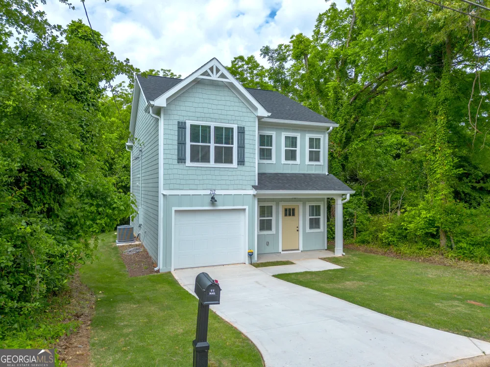 717 Scales ST Griffin, GA 30224