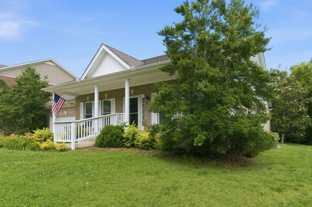 917 Falling Water Ct Nashville, TN 37221