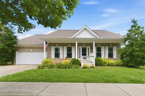 917 Falling Water Ct