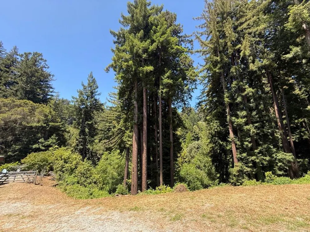 545 Flume Road Aptos, CA 95003