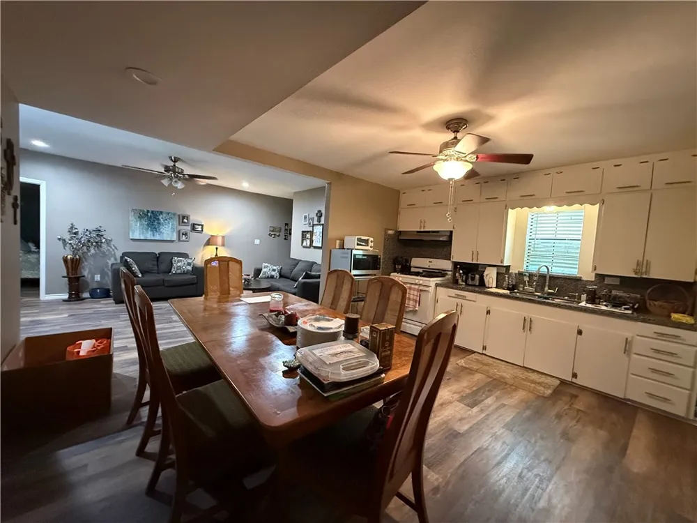 1700 S Cameron Street Alice, TX 78332