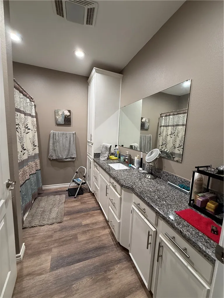 1700 S Cameron Street Alice, TX 78332