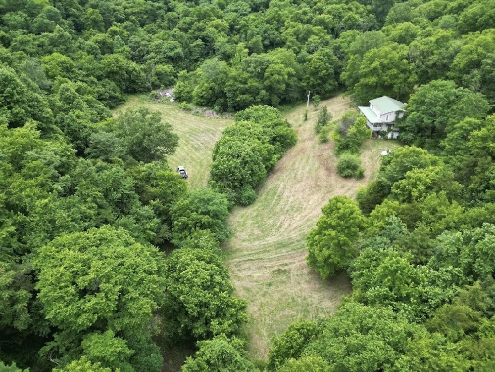 98 Hackett Valley Rd Hickman, TN 38567