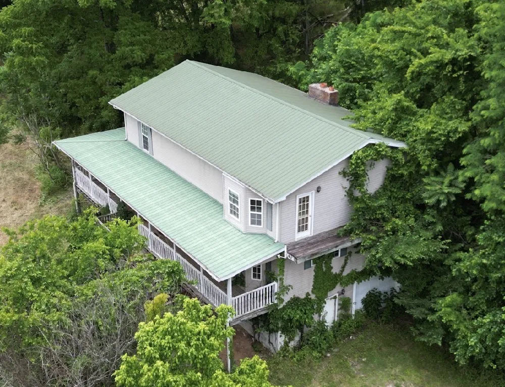 98 Hackett Valley Rd Hickman, TN 38567