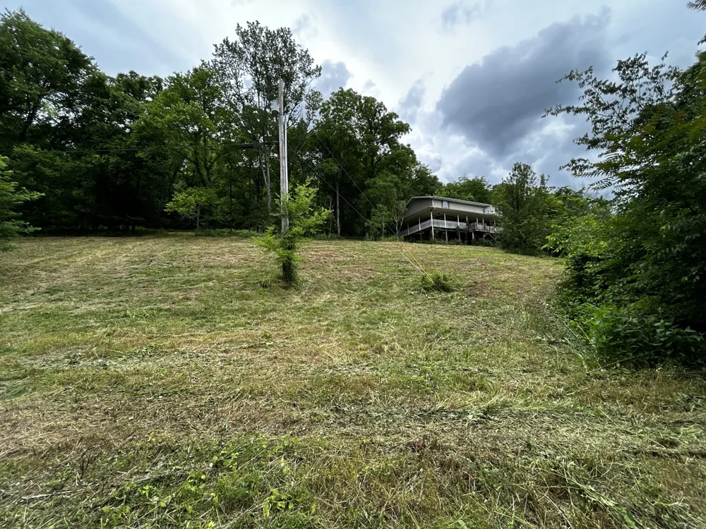 98 Hackett Valley Rd Hickman, TN 38567
