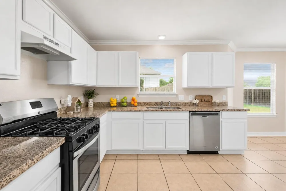 5918 Stirring Winds Lane Houston, TX 77086