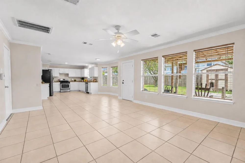 5918 Stirring Winds Lane Houston, TX 77086