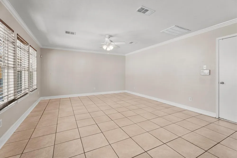 5918 Stirring Winds Lane Houston, TX 77086