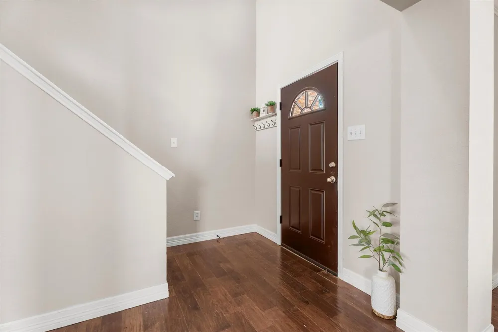 5918 Stirring Winds Lane Houston, TX 77086