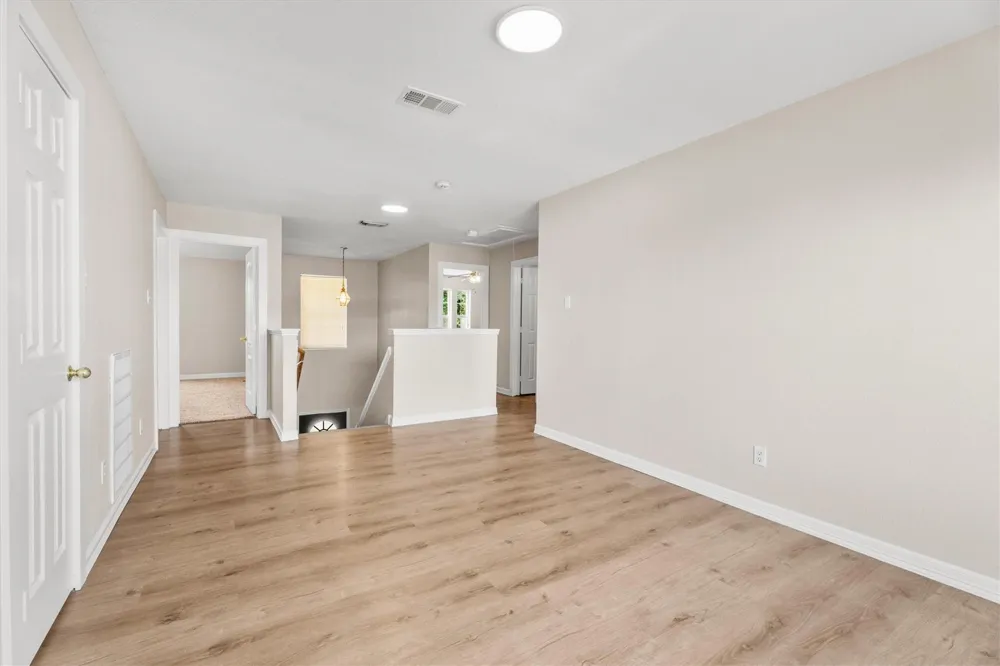 5918 Stirring Winds Lane Houston, TX 77086