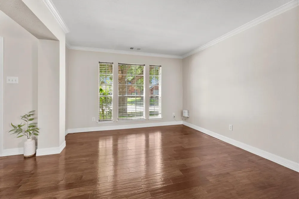 5918 Stirring Winds Lane Houston, TX 77086