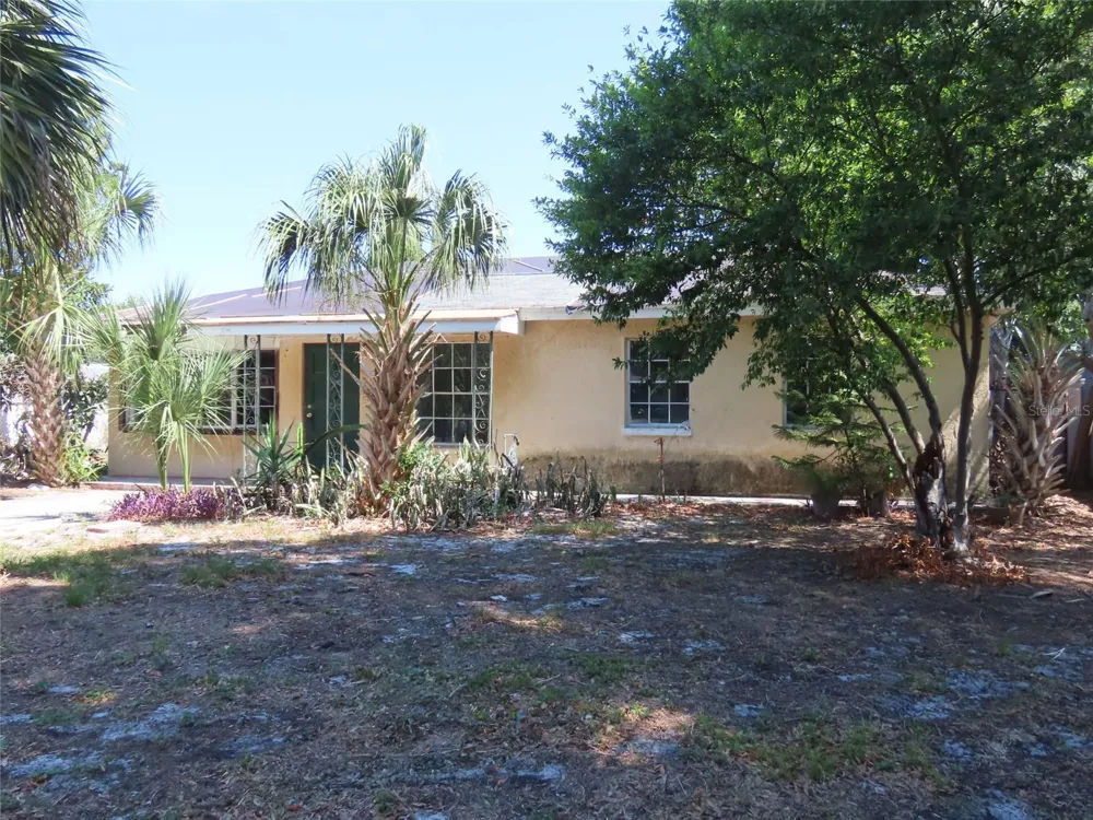 3911 W LEILA AVENUE Tampa, FL 33616