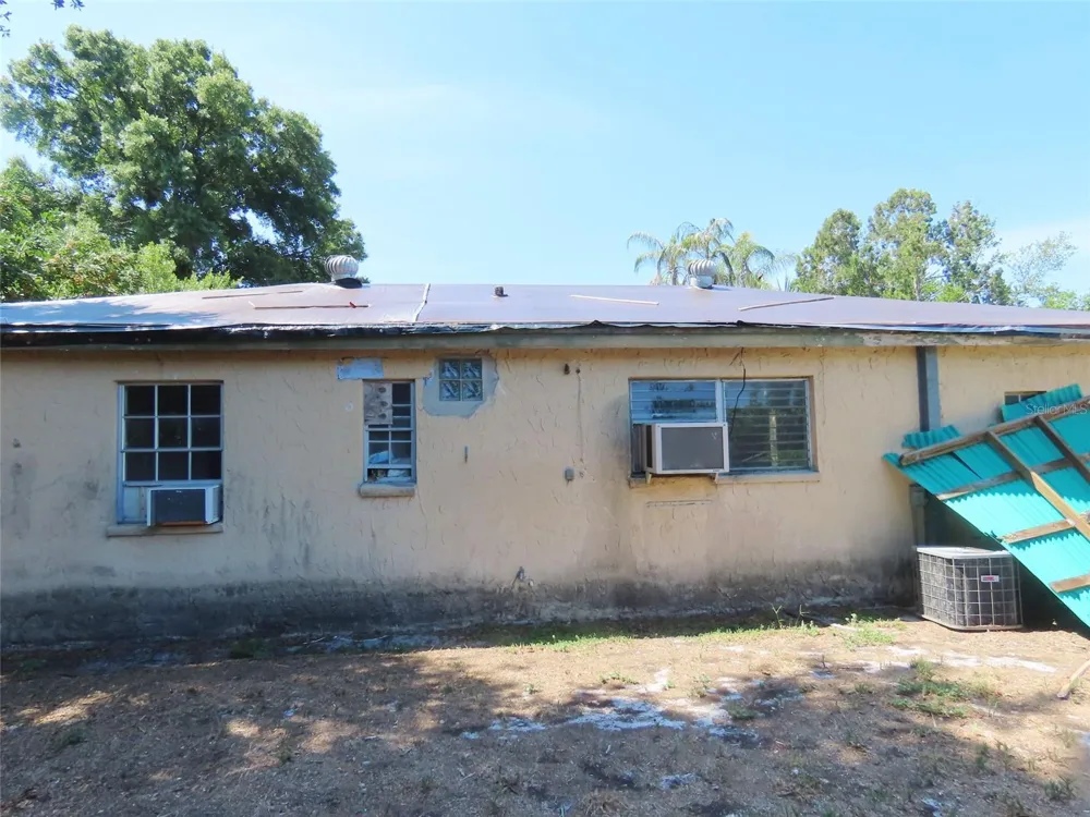 3911 W LEILA AVENUE Tampa, FL 33616