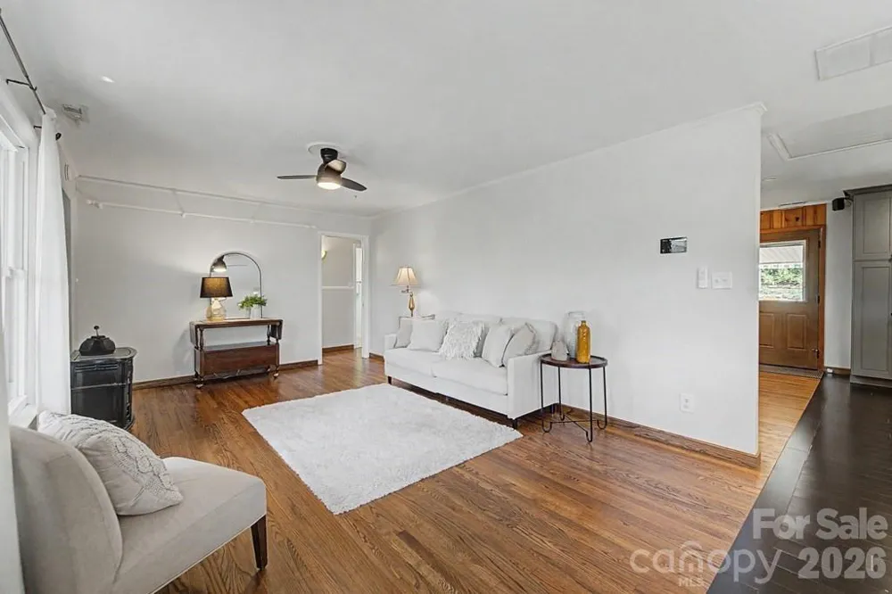 52 Briar Patch Road Cullowhee, NC 28723