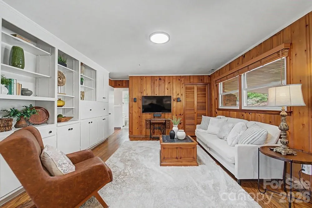 52 Briar Patch Road Cullowhee, NC 28723