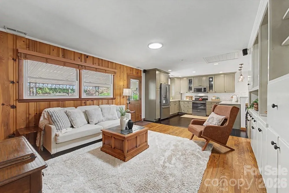 52 Briar Patch Road Cullowhee, NC 28723