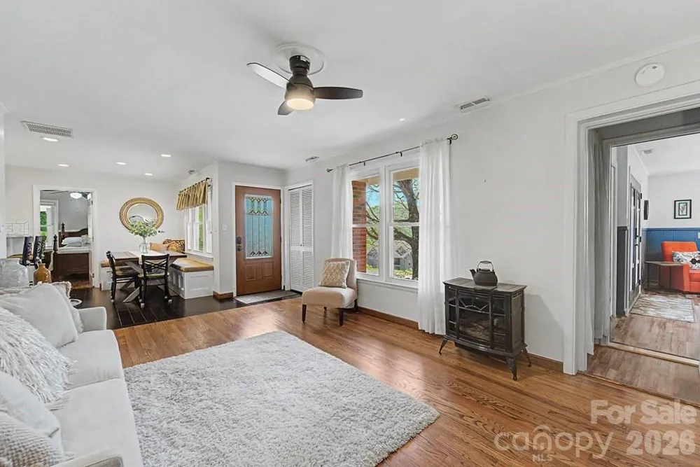 52 Briar Patch Road Cullowhee, NC 28723