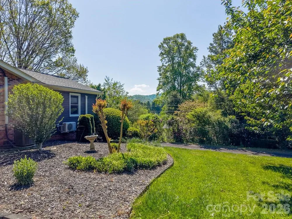52 Briar Patch Road Cullowhee, NC 28723