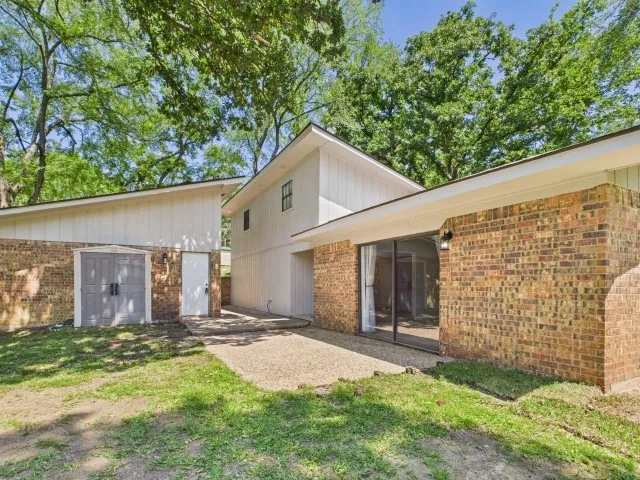 1406 Loma Linda Drive Athens, TX 75752