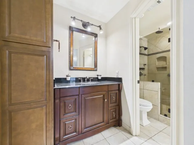 1406 Loma Linda Drive Athens, TX 75752