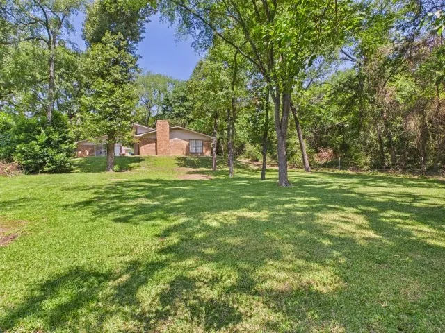1406 Loma Linda Drive Athens, TX 75752