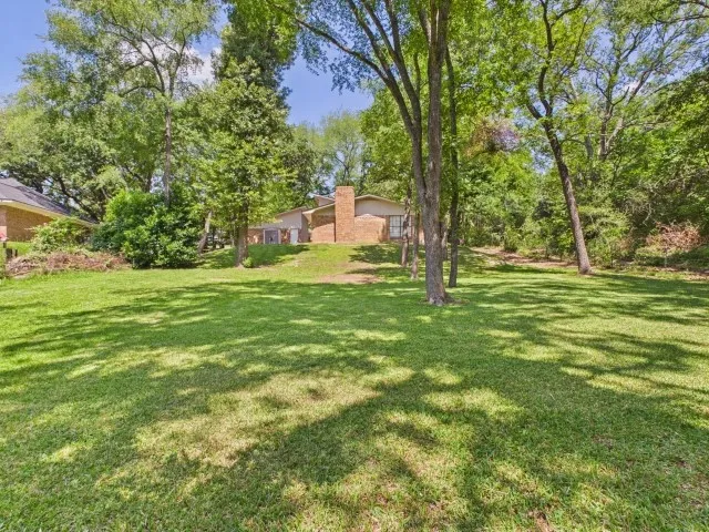 1406 Loma Linda Drive Athens, TX 75752