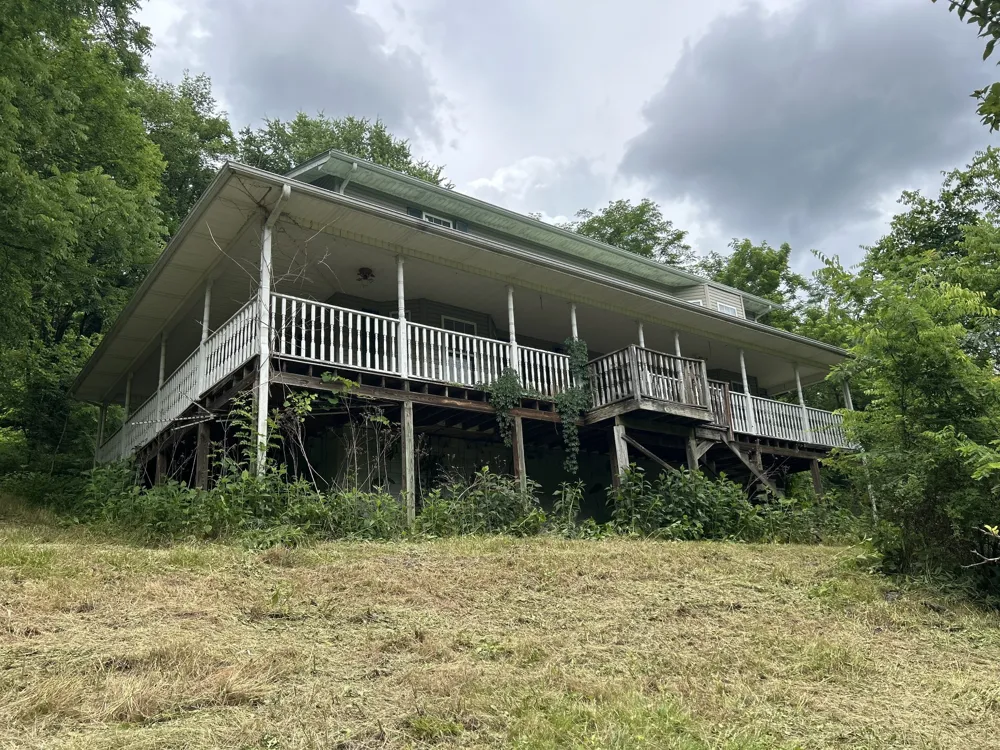 98 Hackett Valley Rd Hickman, TN 38567
